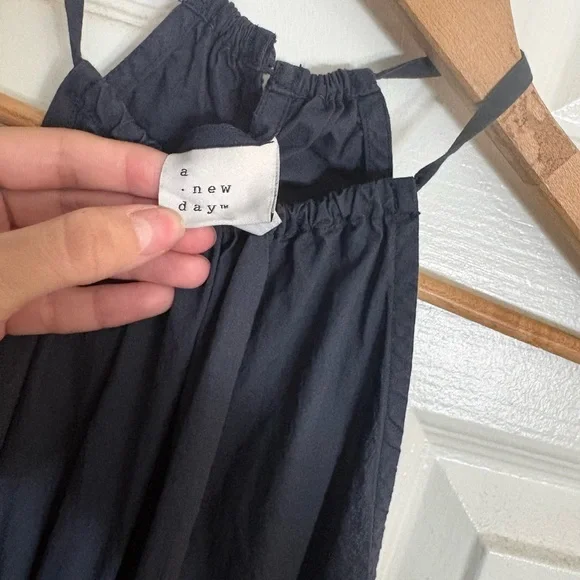 Women’s navy blue midi dress size medium - Picture 5 of 5